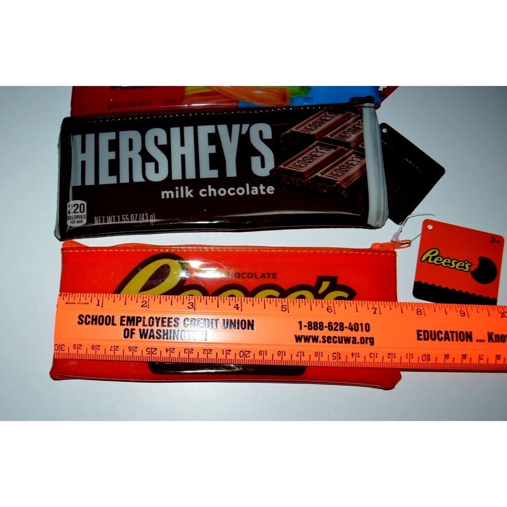3 Pack Twizzlers Reese’s Hersheys Vinyl Zipper Pencil Case Make-Up Bag NEW Candy - Picture 3 of 4